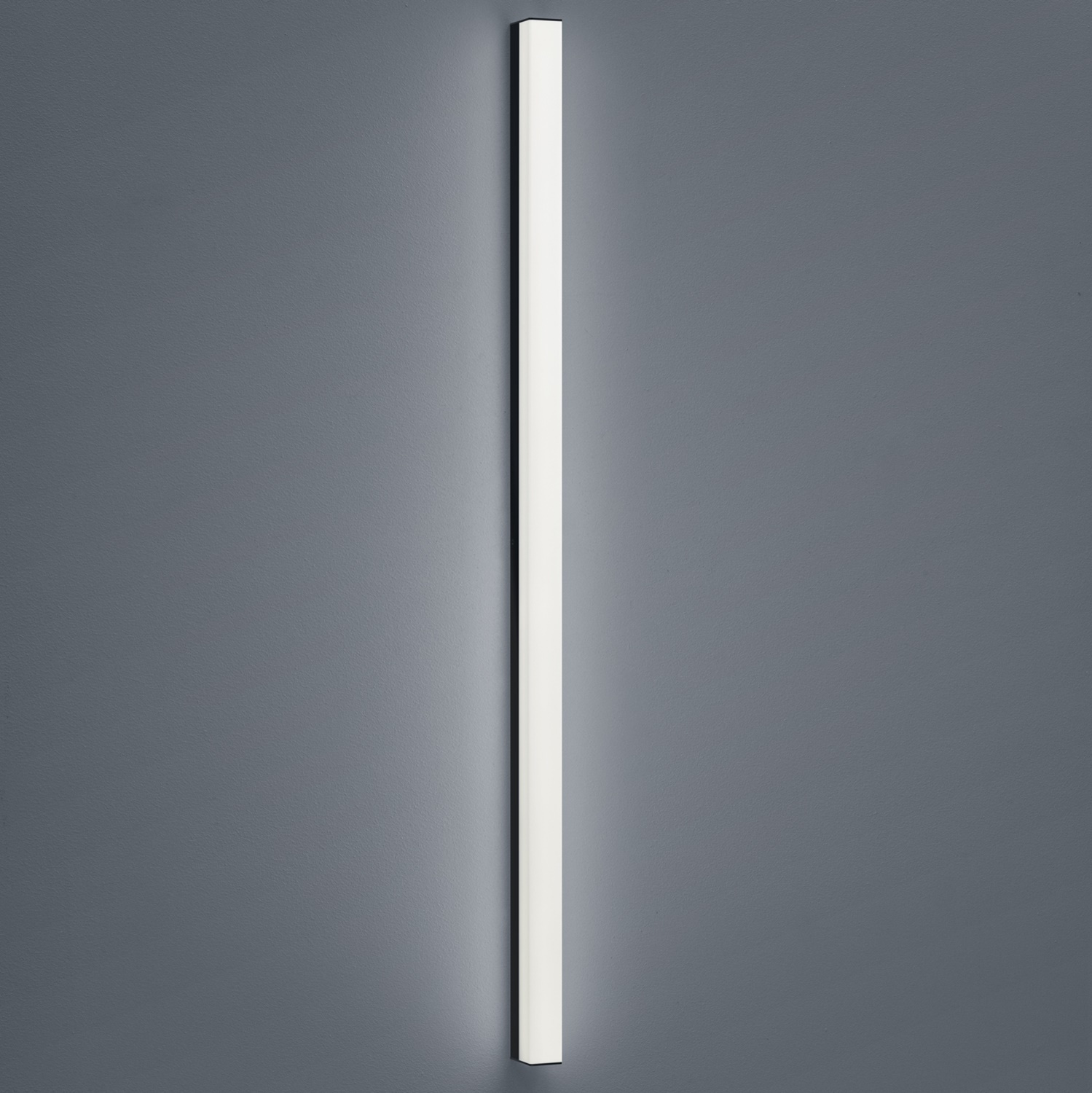 Helestra LED-Spiegelleuchte LADO 120cm schwarz 18/1814.22 4022671109512