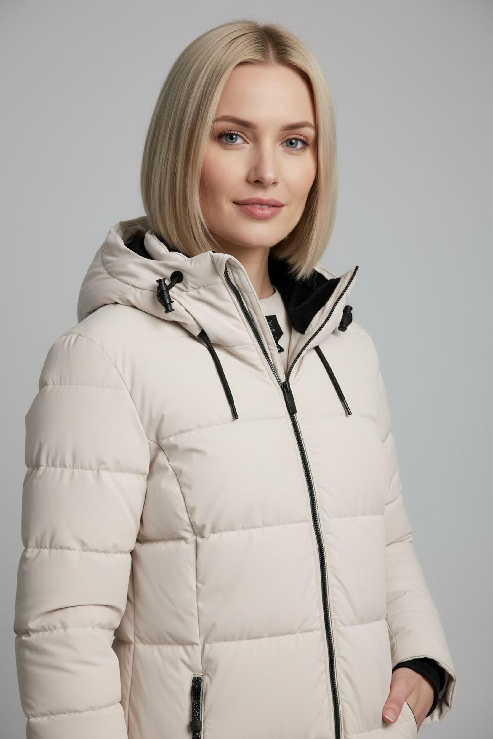 Wintermantel KILLTEC "KOW 56 WMN QLTD CT", Damen, Gr. 38, weißer sand, Obermaterial: 100% Polyester. Futter: 100% Polyester. Wattierung: 100% Polyester, Mäntel Wintermantel, sportlicher Stil, mit Zipper-Taschen aussen, atmungsaktiv, winddicht weißer sand 