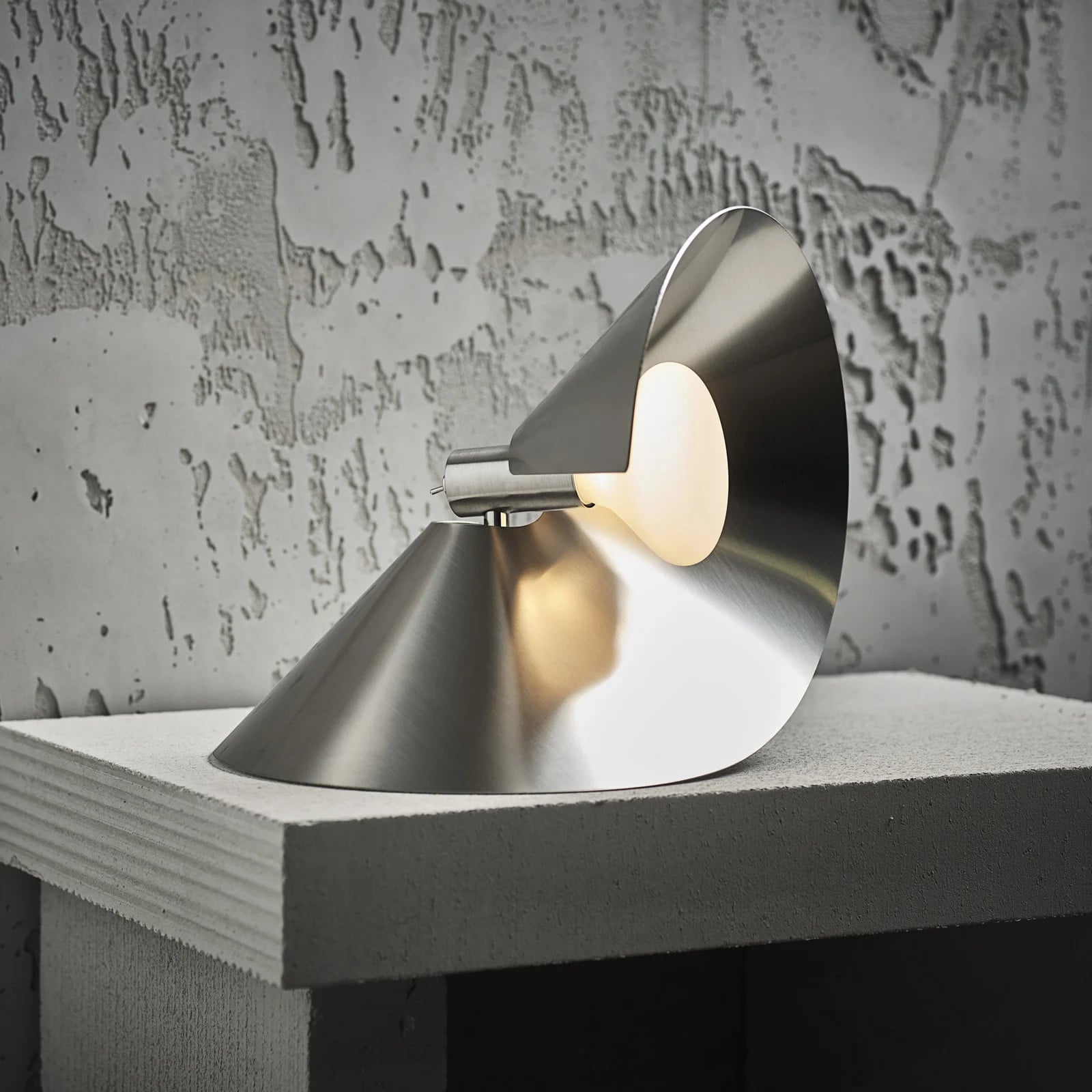 Frandsen Peel Wandlamp Brushed Stainless Steel voor de woonkamer