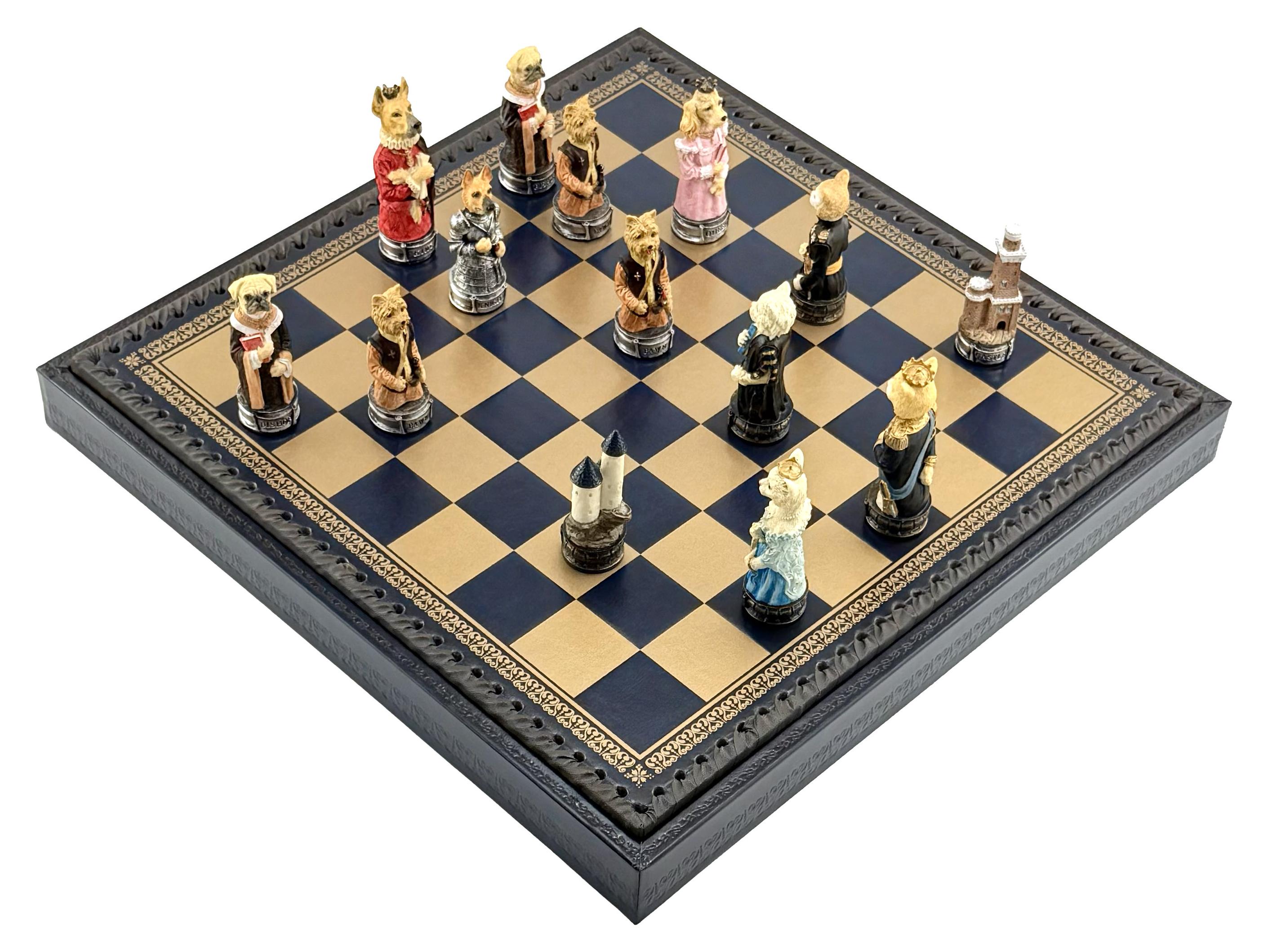 Italienisches 3-in-1 Schach- und Spielset "Hunde gegen Katzen" mit Kunstleder-Schachbrett - Italfama