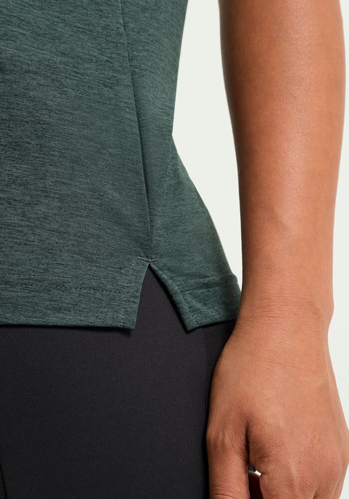 Funktionsshirt JACK WOLFSKIN "WILDTRAIL T W", Damen, Gr. XXL (48), sago palm, Obermaterial: 100% Polyester, normal, V-Ausschnitt, Shirts Funktionsshirt, mit V-Ausschnitt, aus Polyester, normale Länge, Kurzarm sago palm XXL (48)