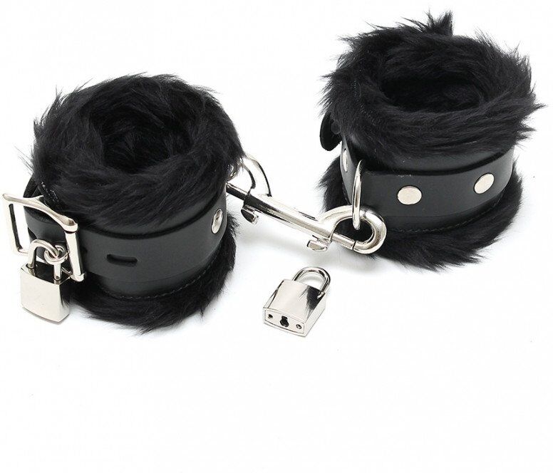 Rimba Menottes chevilles avec cadenas et fourrure