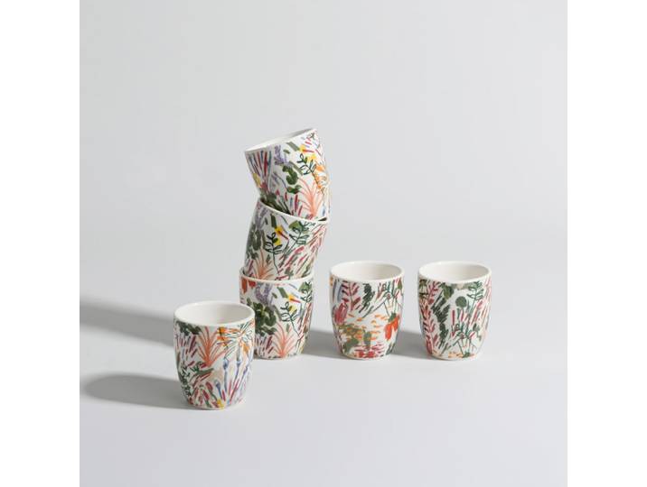 Set aus 6 Keramiktassen mit mehrfarbigem Pflanzenmotiv