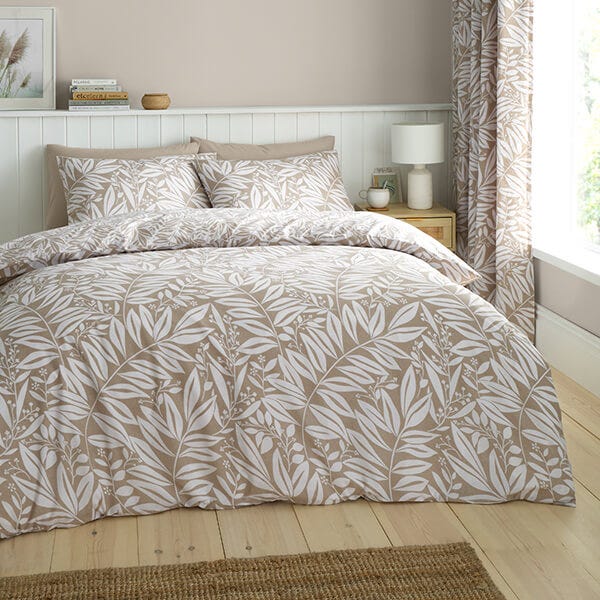 Catherine Lansfield Sorrel Leaf Super King Duvet Set Natural