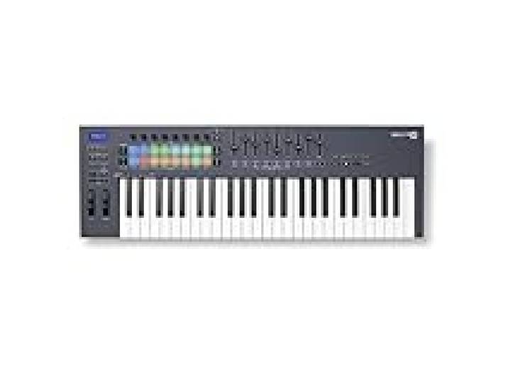 Novation FLkey 49 Clavier maître MIDI — intégration parfaite avec FL Studio, avec modes Chord et Scale. Tous les logiciels nécessaires à la production musicale