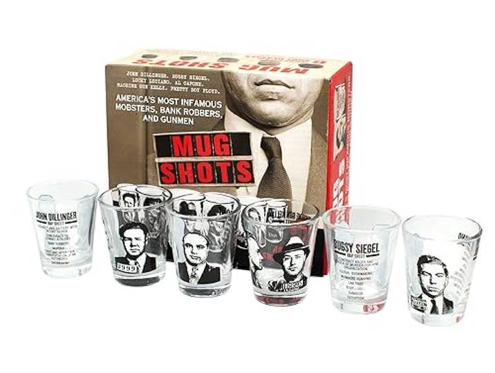 Mug Shots - 6 Schnapsgläser Set Most Wanted Shots Berühmte Gangster Schnapsglas Tequila shot gläser Shot Becher für Partys und Festivals Geschenk-Idee für Weihnachten, Geburtstag