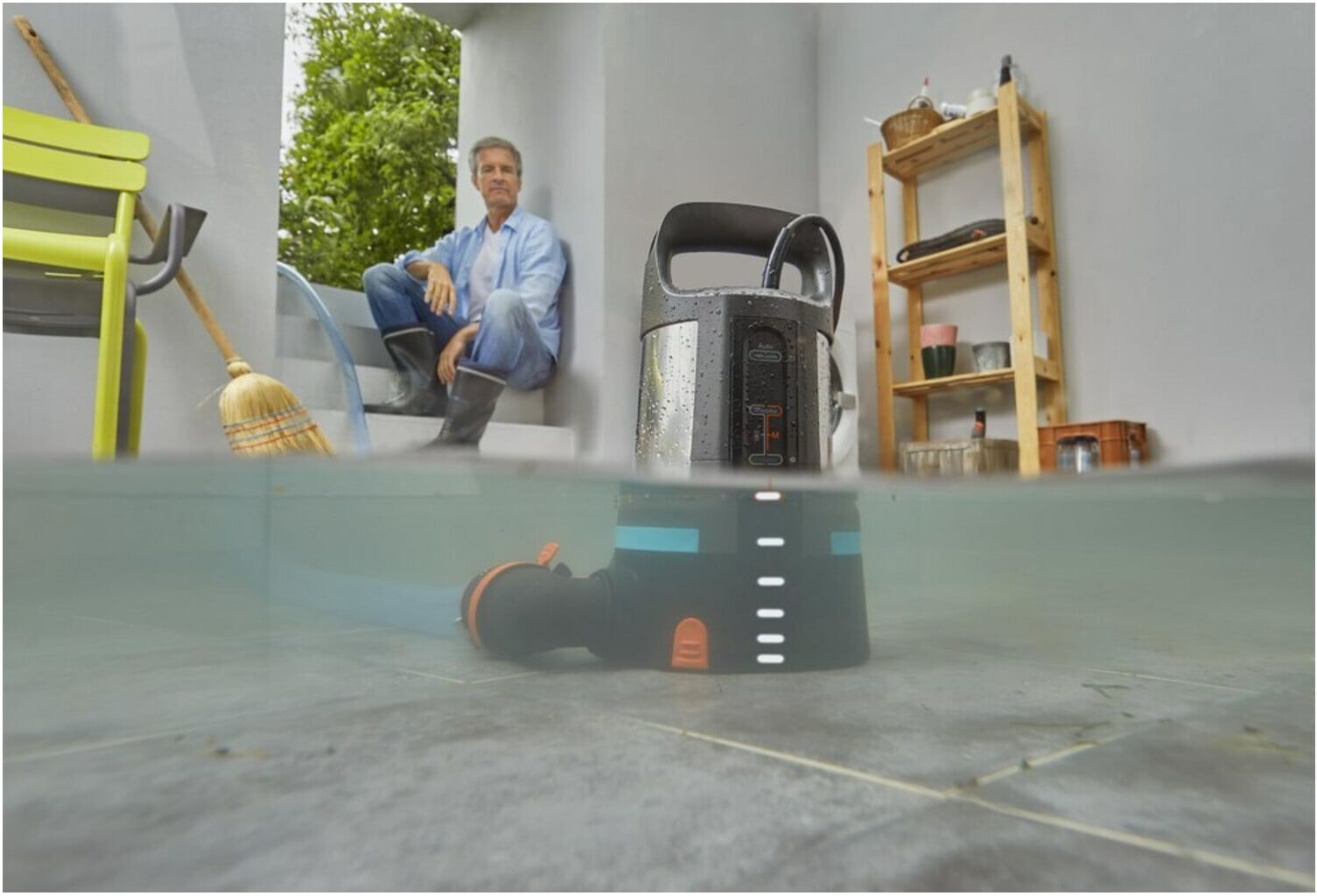 Gardena Klarwasser-Tauchpumpe 17000 aquasensor (09036-61)