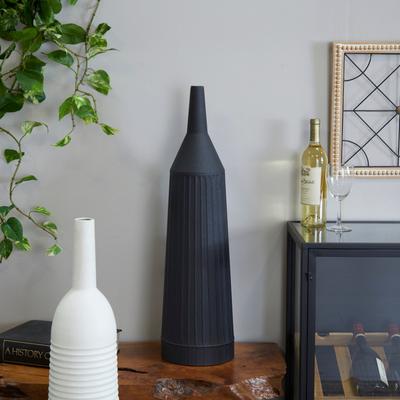 ARCILLA ELEMENTAL Stylish Metal Grooved Vase - White or Black