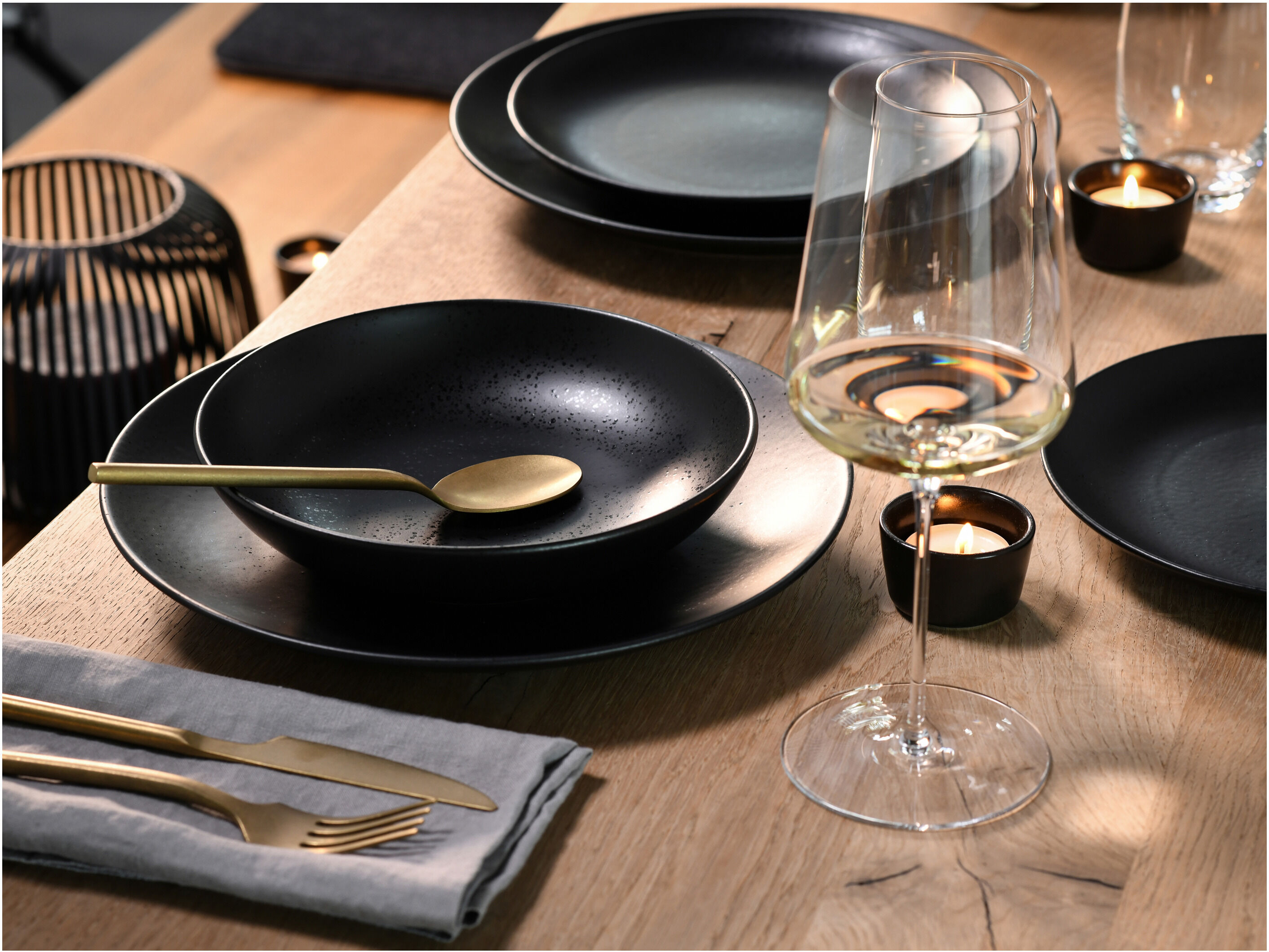 CREATABLE Tellerset »Magic Black«, 12-teilig