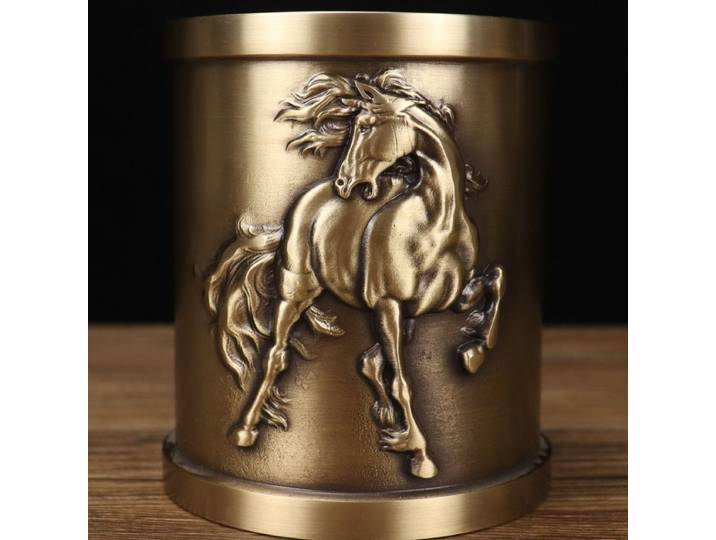 Porte-stylo à motif cheval en cuivre pur, support pour pinceaux de calligraphie au succès pour la décoration de la salle d'étude