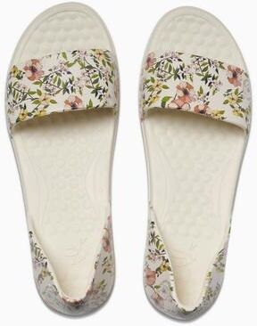 Women's Friday Flat by Joybees in Multi (Size 11 M)
