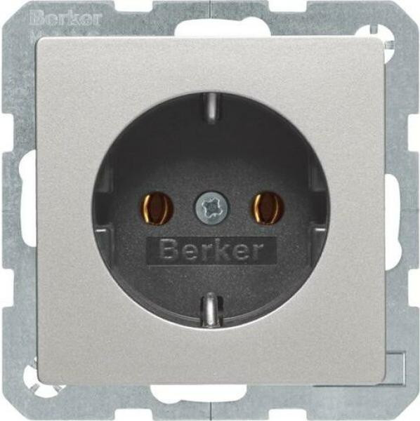 Berker Schuko stopcontact in alusamt type Q.1/Q.3/Q.7