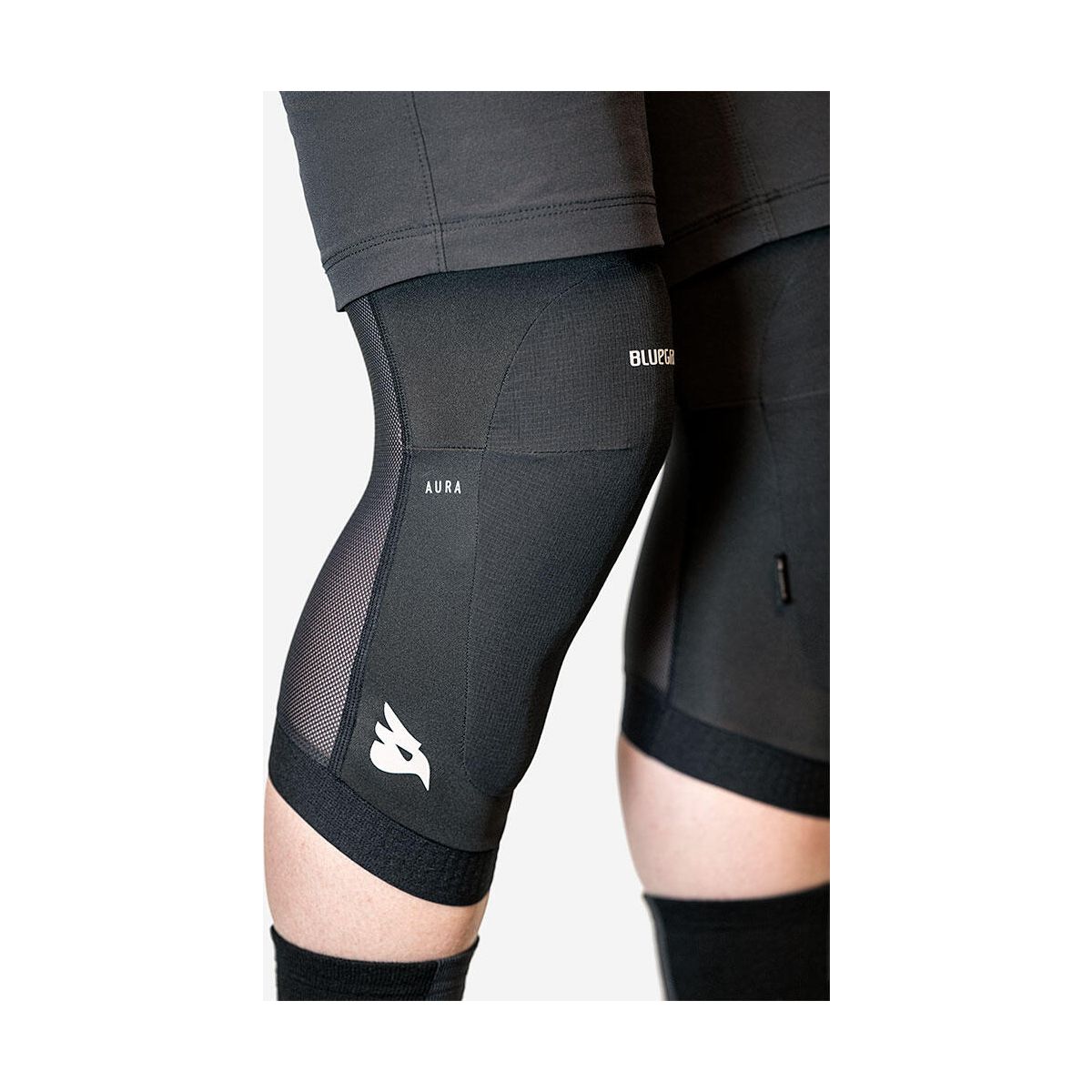 MET Aura Knee black (L00) L 3PP035CE00-L00-L