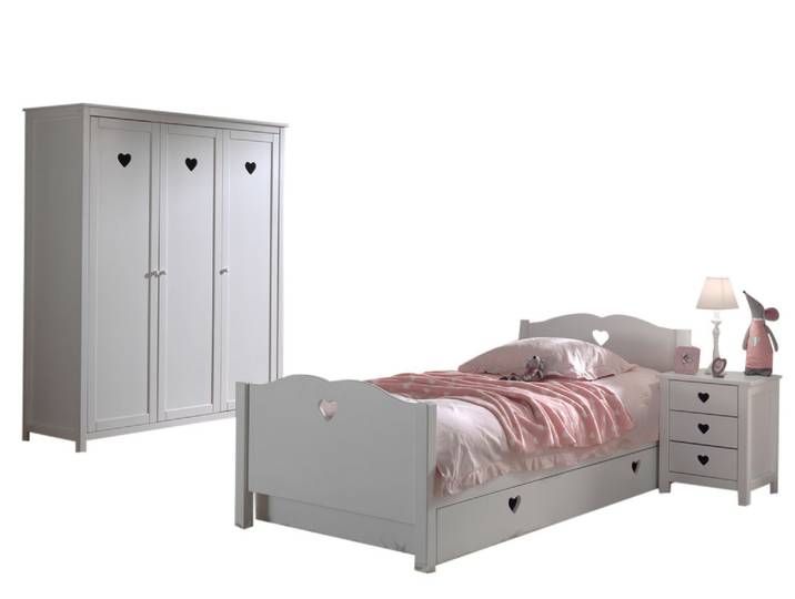 Cette combinaison Amori se compose des éléments suivants : amori lit 90x200cm * et un sommier à lattes 13l et un amori nako * et une armoire amori 3 portes * et un amori lit bas *
