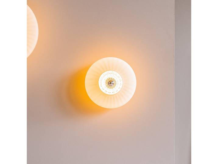 New Wave Optic Wall Opal/White - Design By Us - Wohnzimmer - Glas - Einflammig