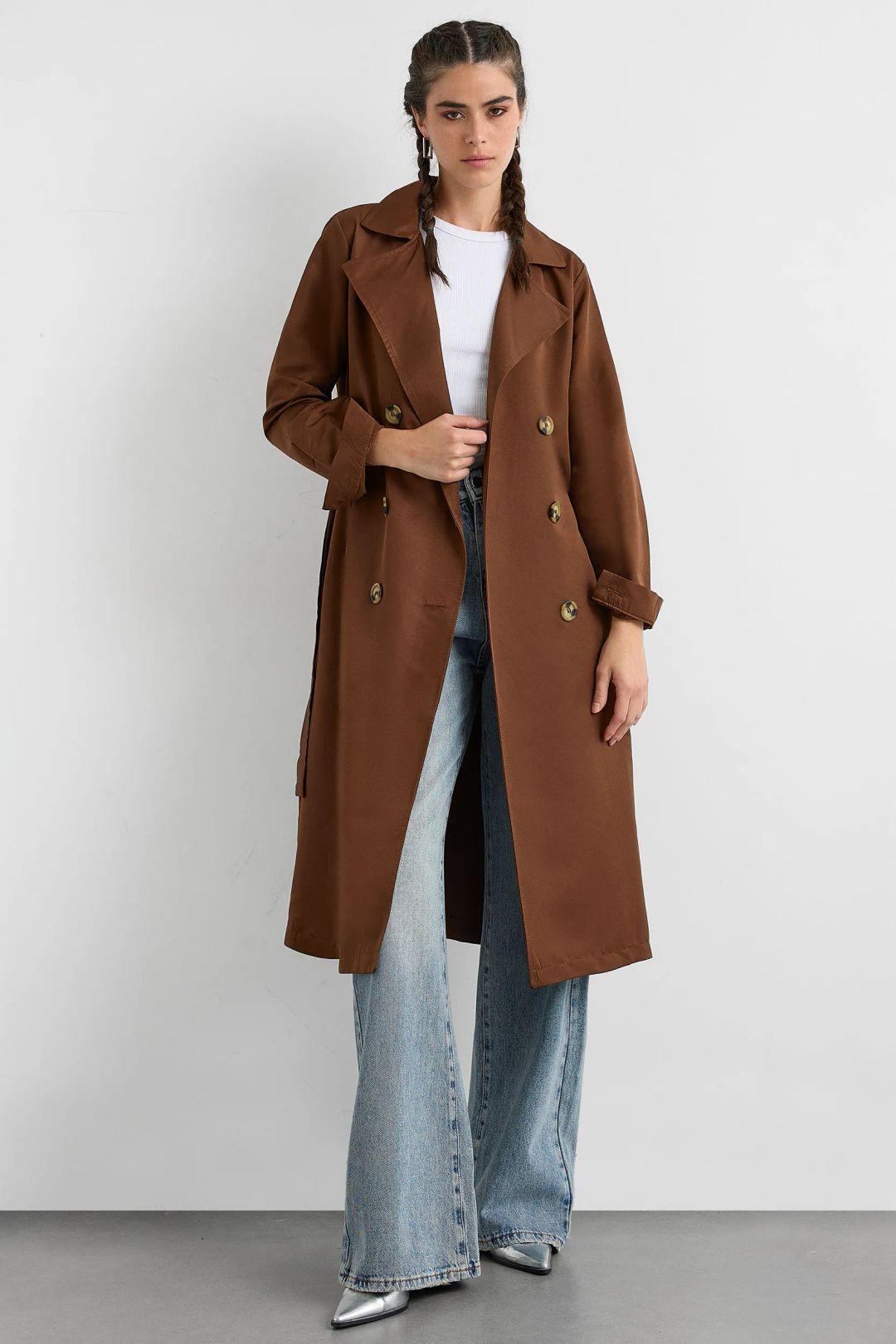 Doppelreihiger Gürtelt trenchcoat