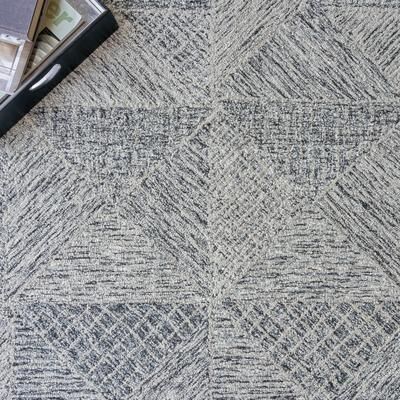EXQUISITE RUGS Caprice Hand-tufted New Zealand Wool Grey Area Rug.