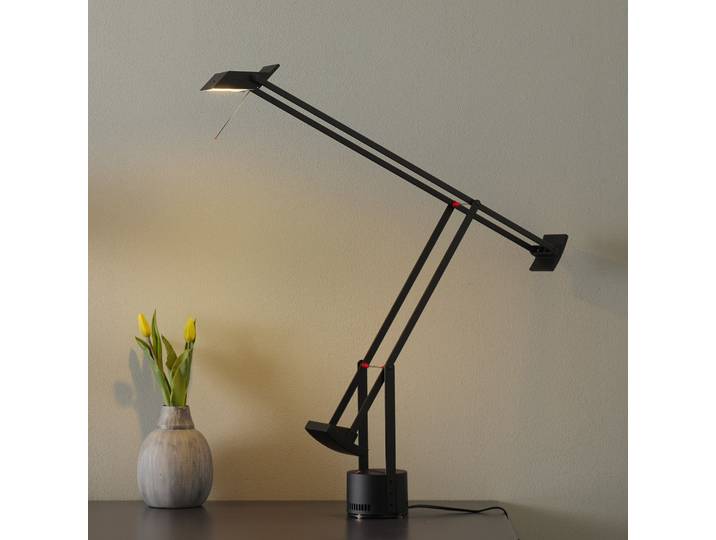 Tizio LED Tischleuchte Schwarz - Artemide - Arbeitszimmer / Büro - Design - Kunststoff - Einflammig