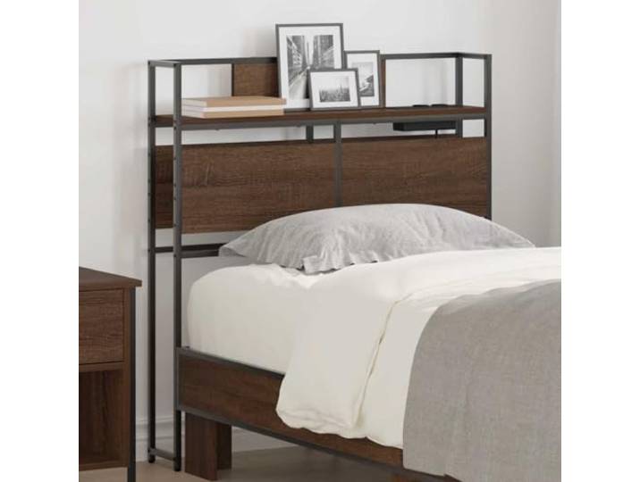 Modernes Kopfteil mit Einlegeböden in Eiche braun gefertigt aus Holzwerkstoff, integrierter Ladestation und minimalistischem Design für das Schlafzimmer.