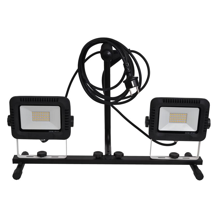 Tracon LED Arbeits-Flutlichtstrahler mit Ständer (1600 lm) (TR-RSMDAW220W)