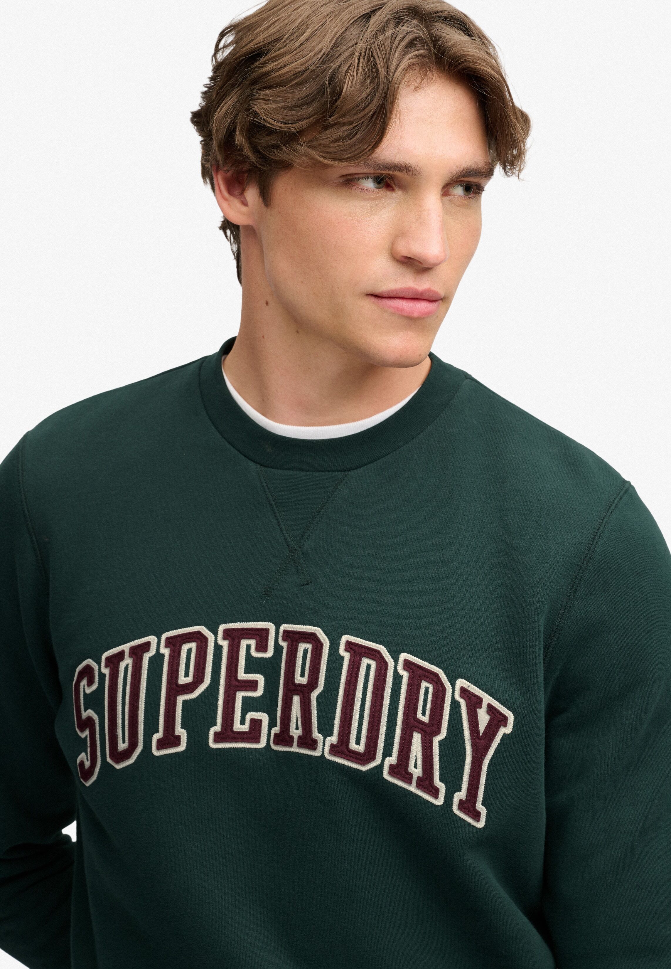 Sweatshirt SUPERDRY "ATHLETIC APPLIQUE RELAXED CREW", Herren, Gr. S, grün (enamel grün), angeraute Sweatware, Obermaterial: 60% Baumwolle, 40% Polyester, bedruckt, relaxed fit normal, Rundhals, Rippbündchen, Sweatshirts Sweatshirt, Baumwollmischung, relax
