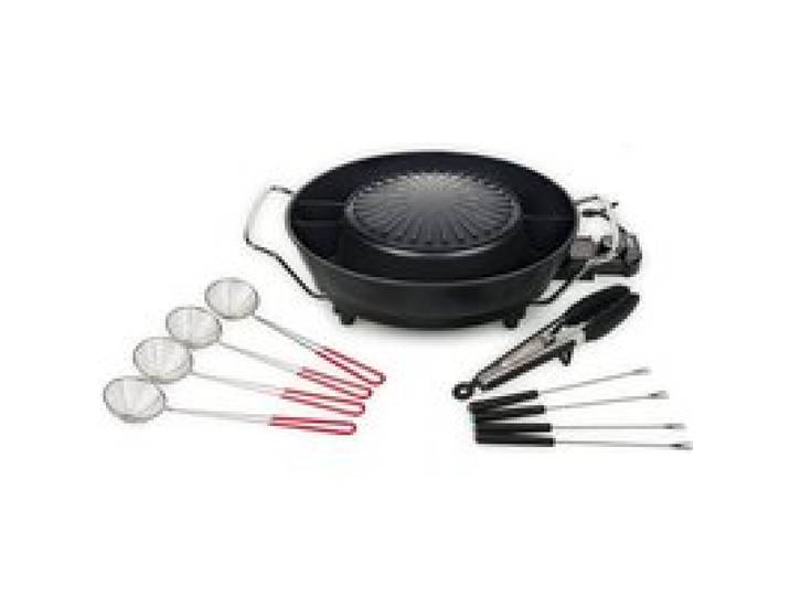 Barbecue Coréen Hot Pot - Nombreux Accessoires Inclus - 3 L - 4 Personnes - 1 800 W Noir
