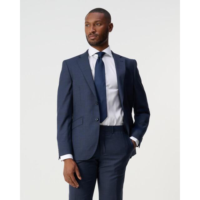 Recall Maguire suit