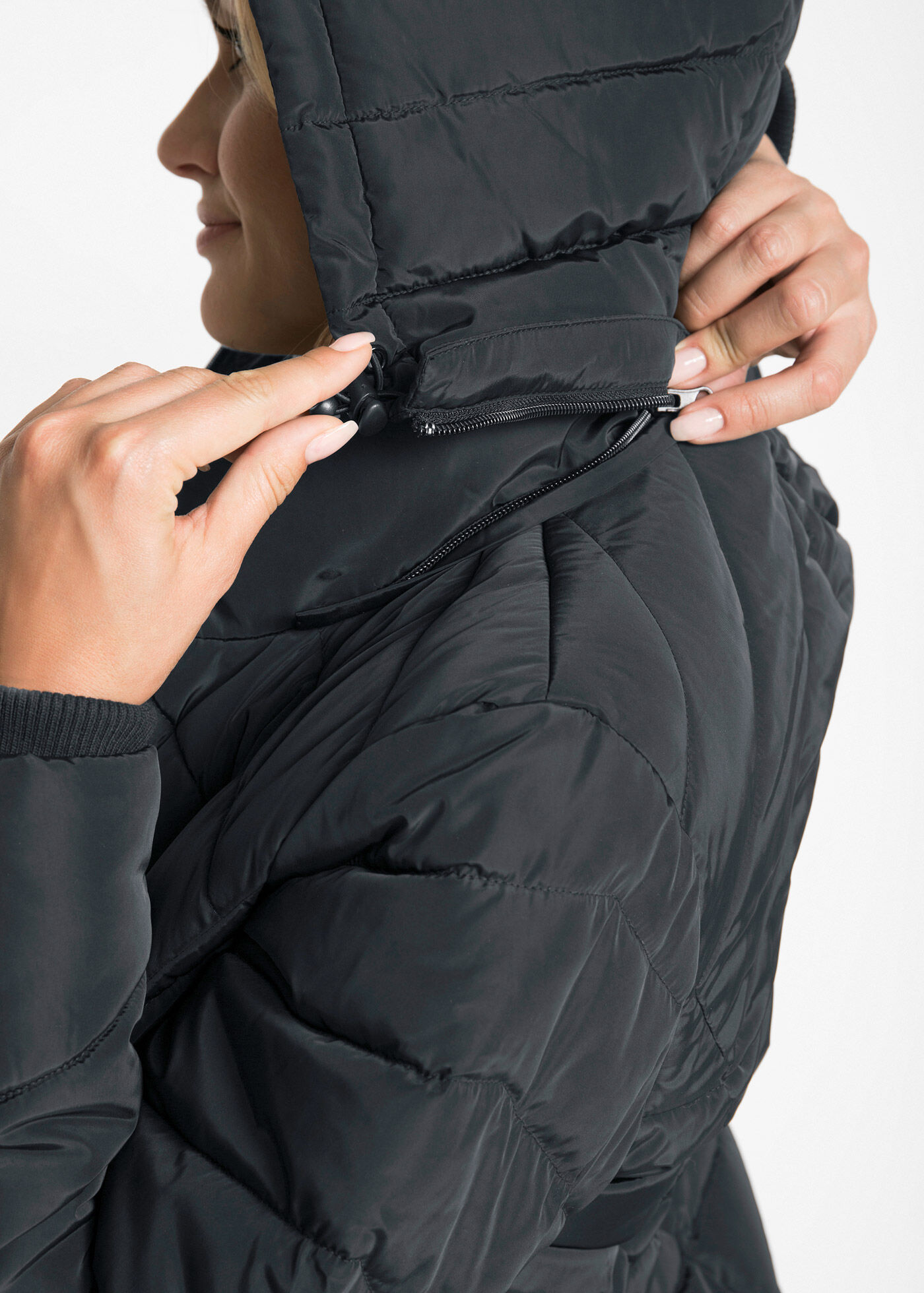 bonprix "Winterjacke" mit Kapuze mit wattierter Füllung, mit abnehmbarer Kapuze, pflegeleicht schwarz 50