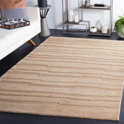 SAFAVIEH Handmade Chatham Nguyet Modern Wool Rug