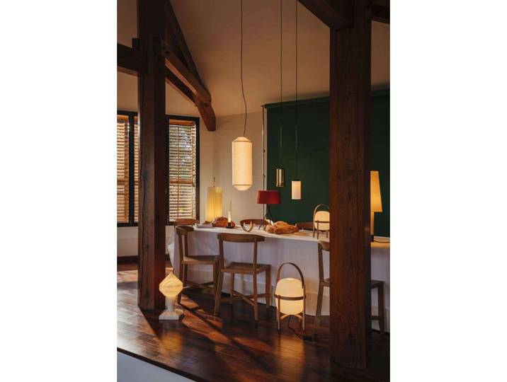 Suspension LED Tekiò Vertical P1, hauteur 67 cm - Santa & Cole - Salon / séjour - Métal