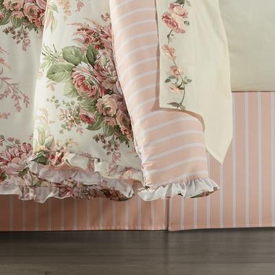 Five Queens Court Royal Court Estelle Coral Comforter Set