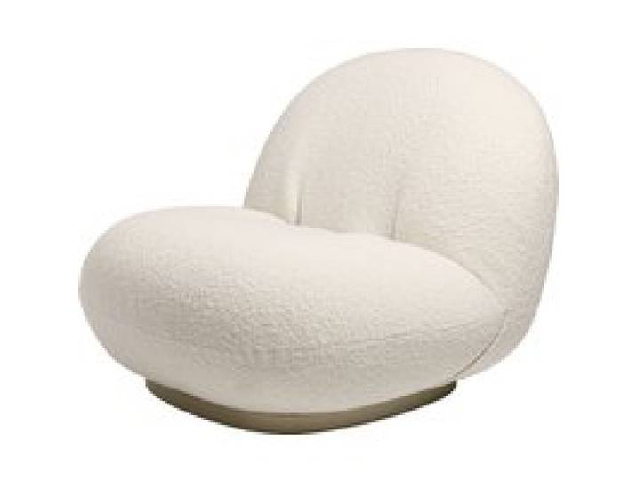 Gubi - Pacha Lounge Chair mit Drehfuss