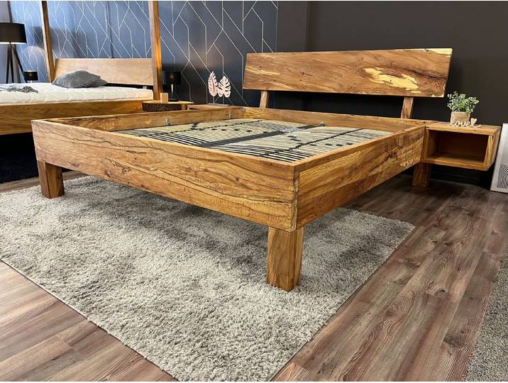Möbel Specht Massivholzbett Finn Wild Kernbuche (Familienbett, bis 300x220cm Liegefläche), wilde Maserung, 10x10cm Blockfüße