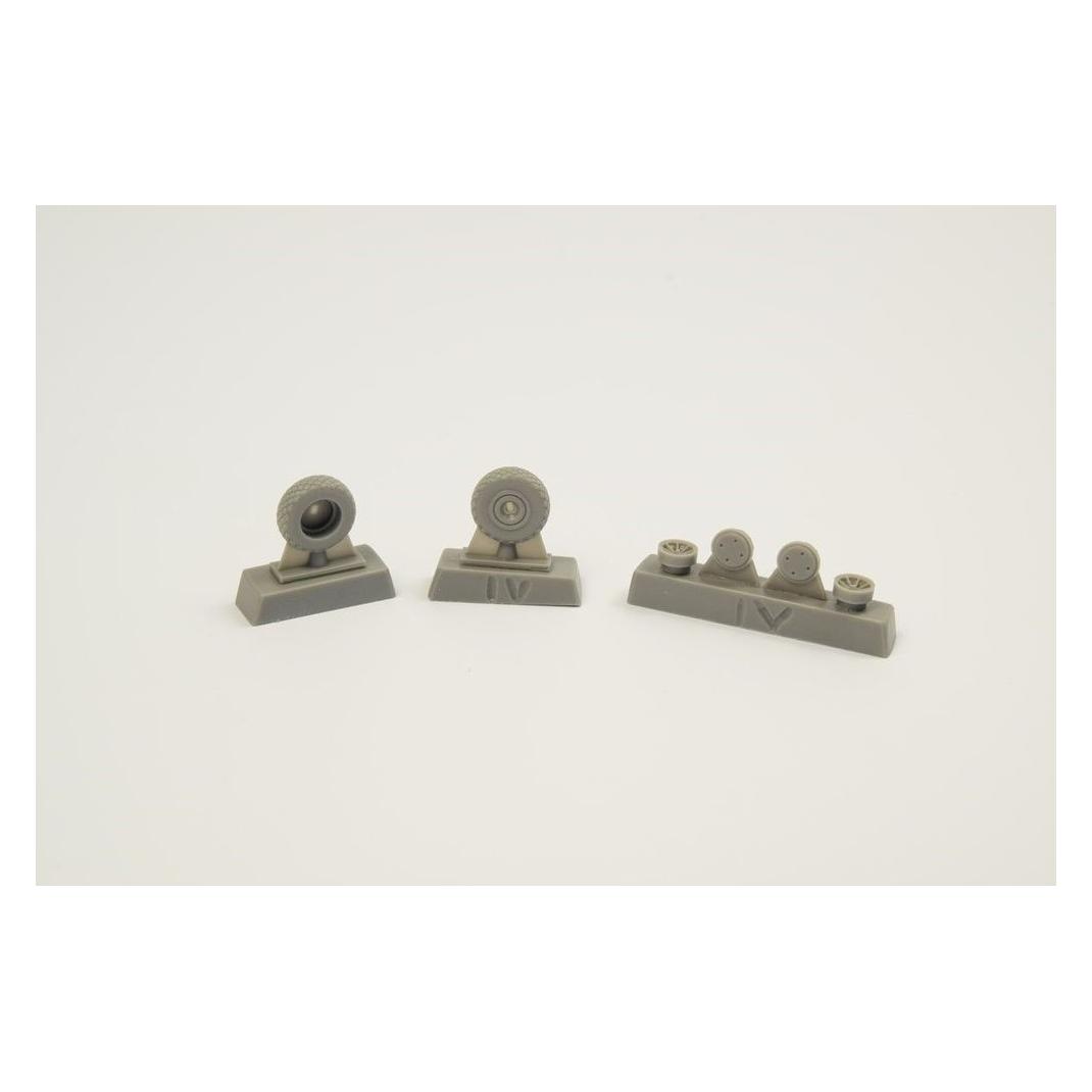 CMK P-40 Wheels-Diamond and Hole Tread f.SH (129-Q72298)