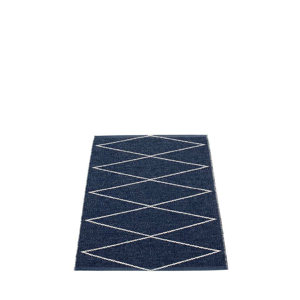 pappelina Max Outdoor-Teppich - dark blue / vanilla (70 x 100cm) 70 x 100cm MX3710