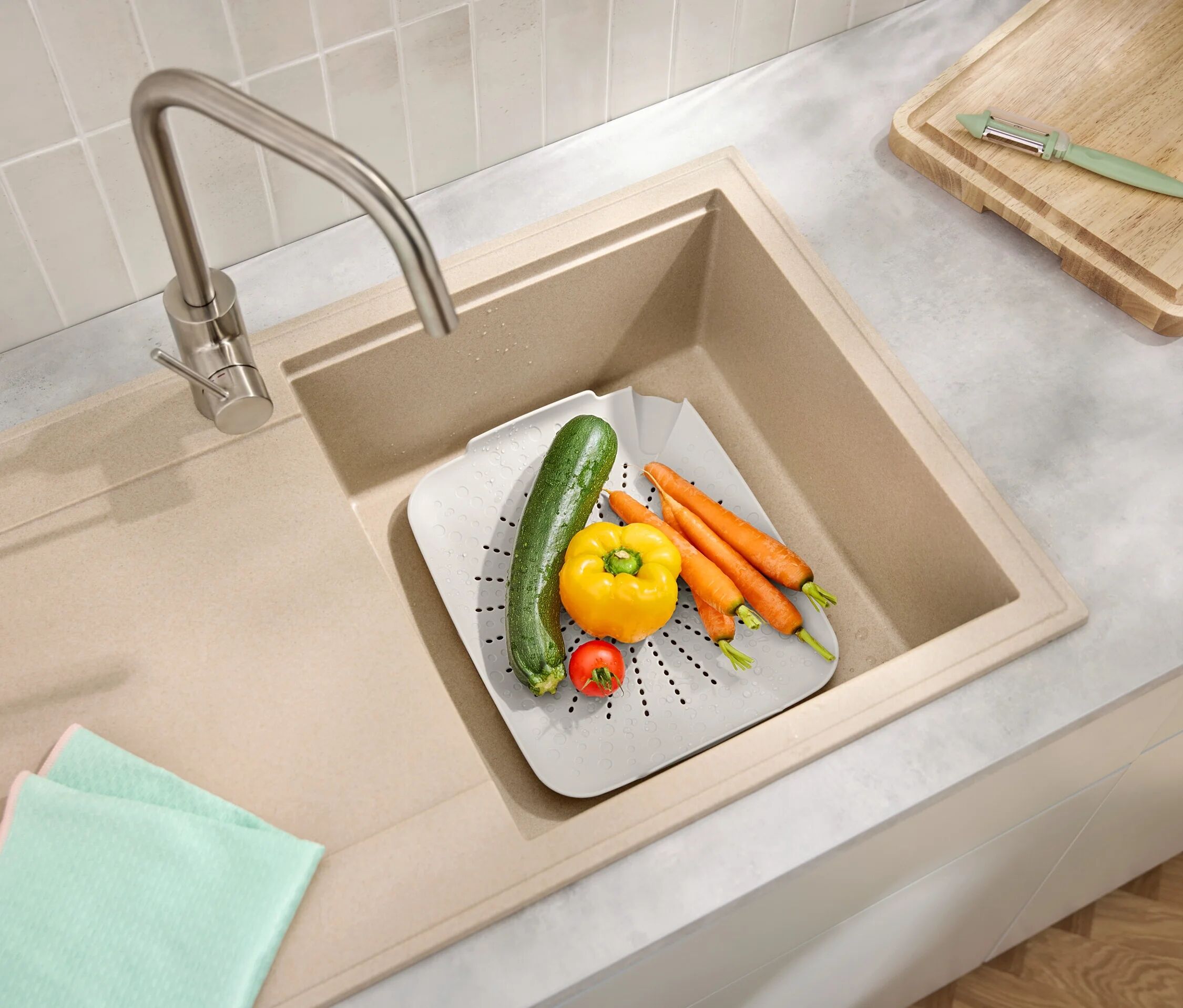 Tchibo - Flaches Lavabo-Sieb - grau