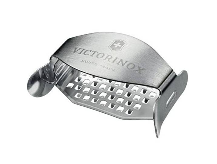 Victorinox Râpe à Fromage\, Ustensile de Cuisine en Acier Inoxydable Accessoire compact et ergonomique pour une coupe précise\, idéal pour le fromage\, durable et facile à nettoyer.