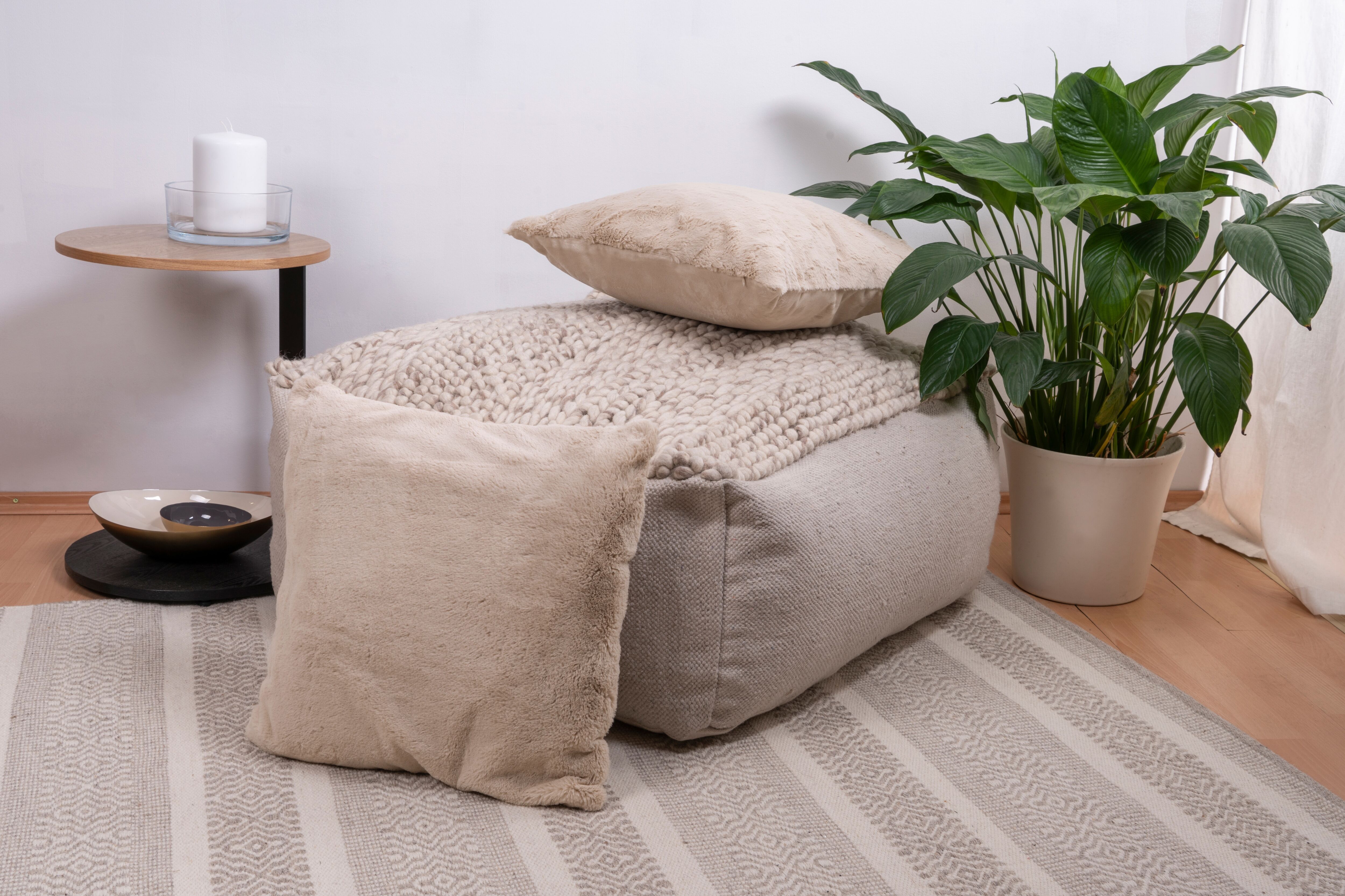 Fellkissen KENDA SAND "Dekokissen Aimee 625 2er-Set", beige (creme), B:45cm L:45cm, Polyester, Dekokissen_Sitzkissen_Kissenhüllen, Fellkissen, Kissen inkl. Füllung mit flauschigem Stoffbezug