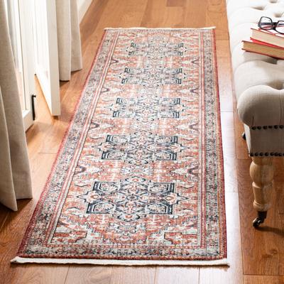 SAFAVIEH Herat Chantall Traditional Distressed Rug