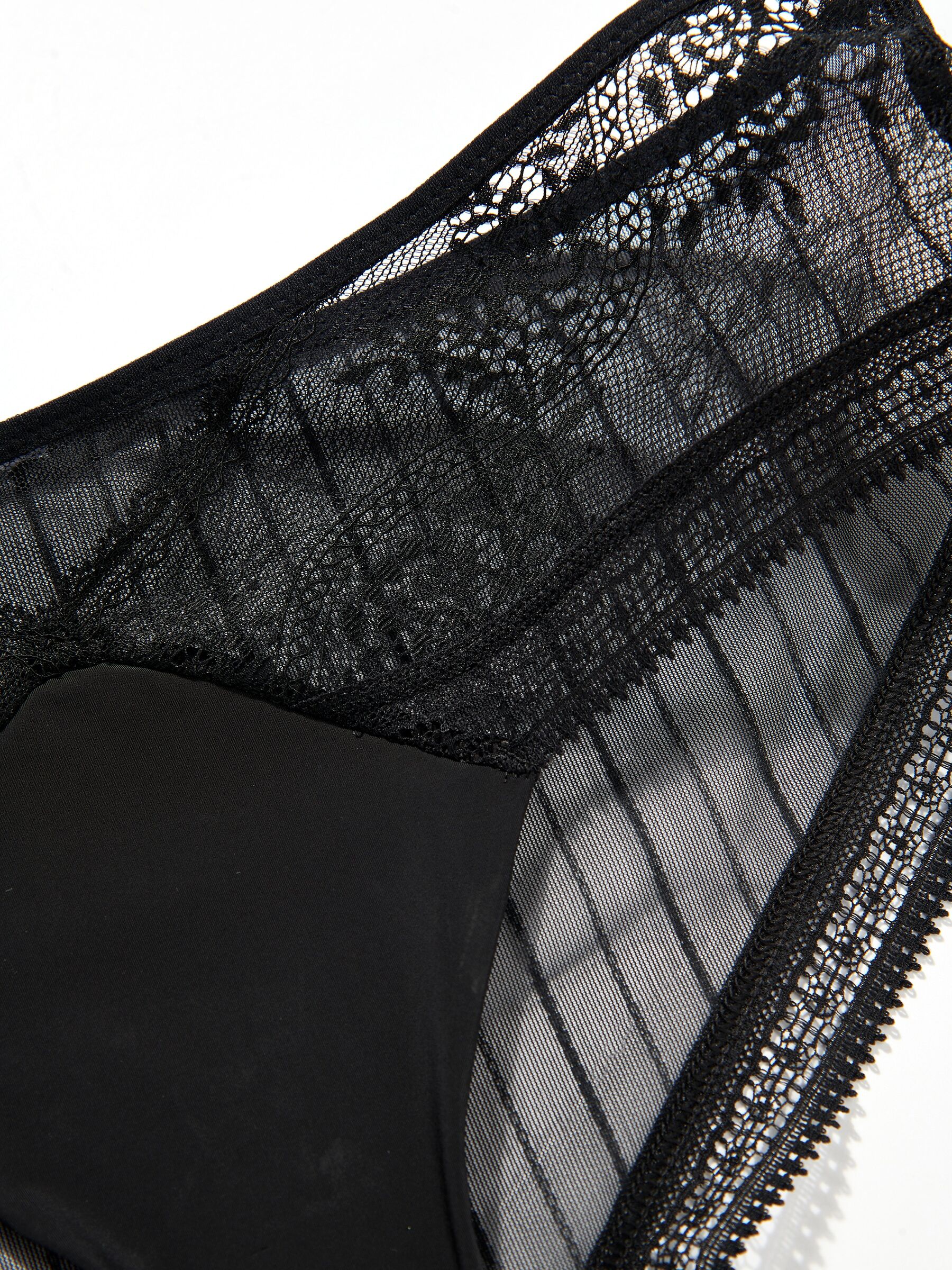 Slip PASSIONATA "MADDIE", Damen, Gr. 36, Tüll, schwarz, Tüll, Obermaterial: 86% Polyamid, 14% Elasthan, körpernah, Unterhosen Slip, florale Spitze, gestreifter transparenter Tüll, leicht