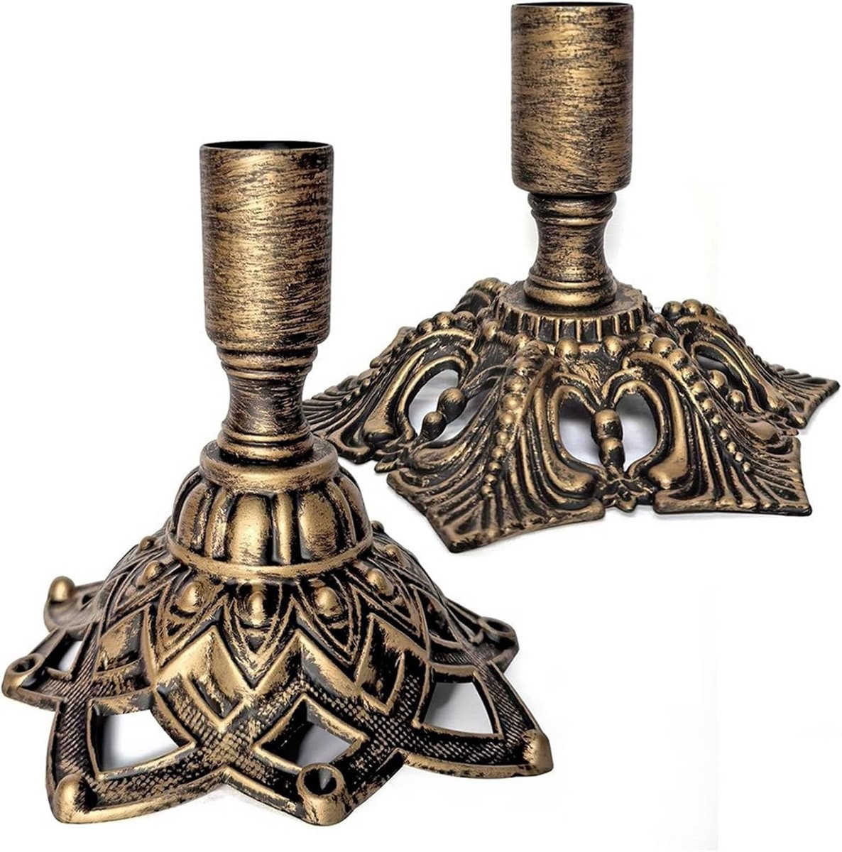 Set van 2 goudkleurige vintage kandelaars voor kaarsjes
