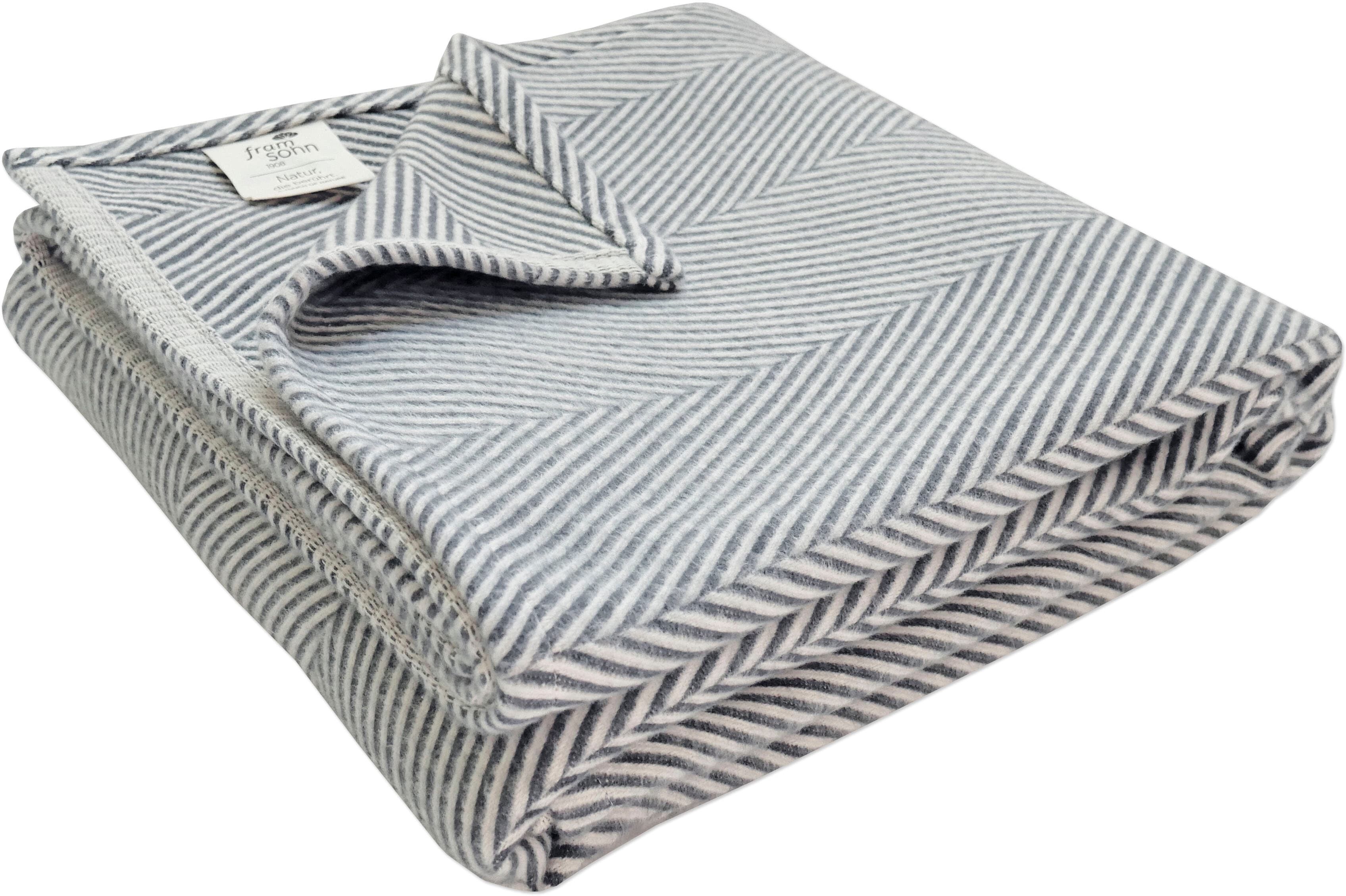 Wohndecke FRAMSOHN FROTTIER "Bio Flanell Wohndecke Fischgrät", grau (anthrazit), B:150cm L:200cm, Baumwolle, Wohndecken, Wohndecke, in dezenten Farbtönen, GOTS zertifiziert anthrazit B/L: 150cm x 200cm