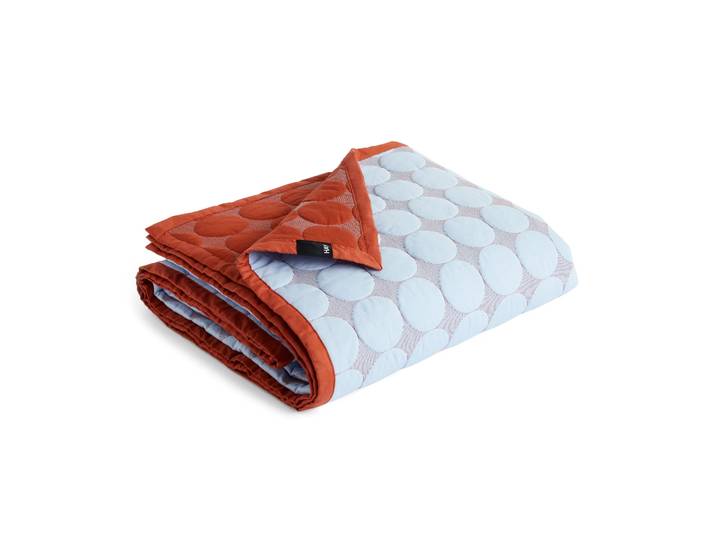 HAY Mega Dot Tagesdecke organic 195 × 245 cm Light blue