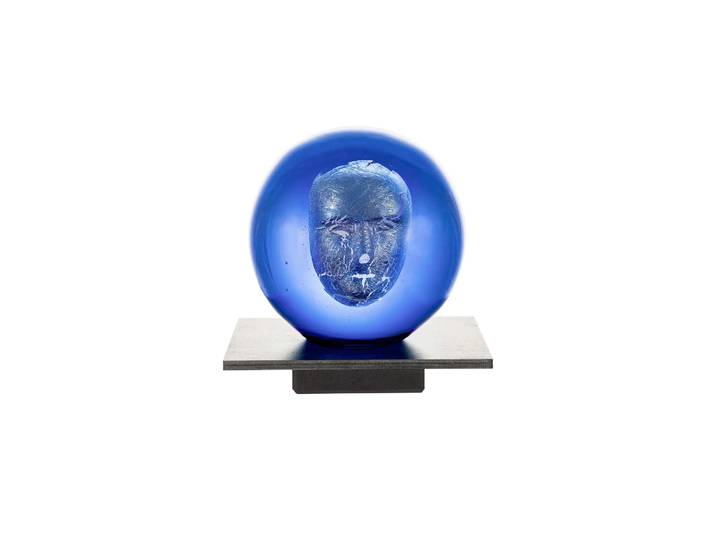 Kosta Boda BV Headman glassculptuur Blauw