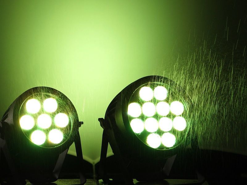 EuroLite LED IP PAR 7x9W SCL Spot