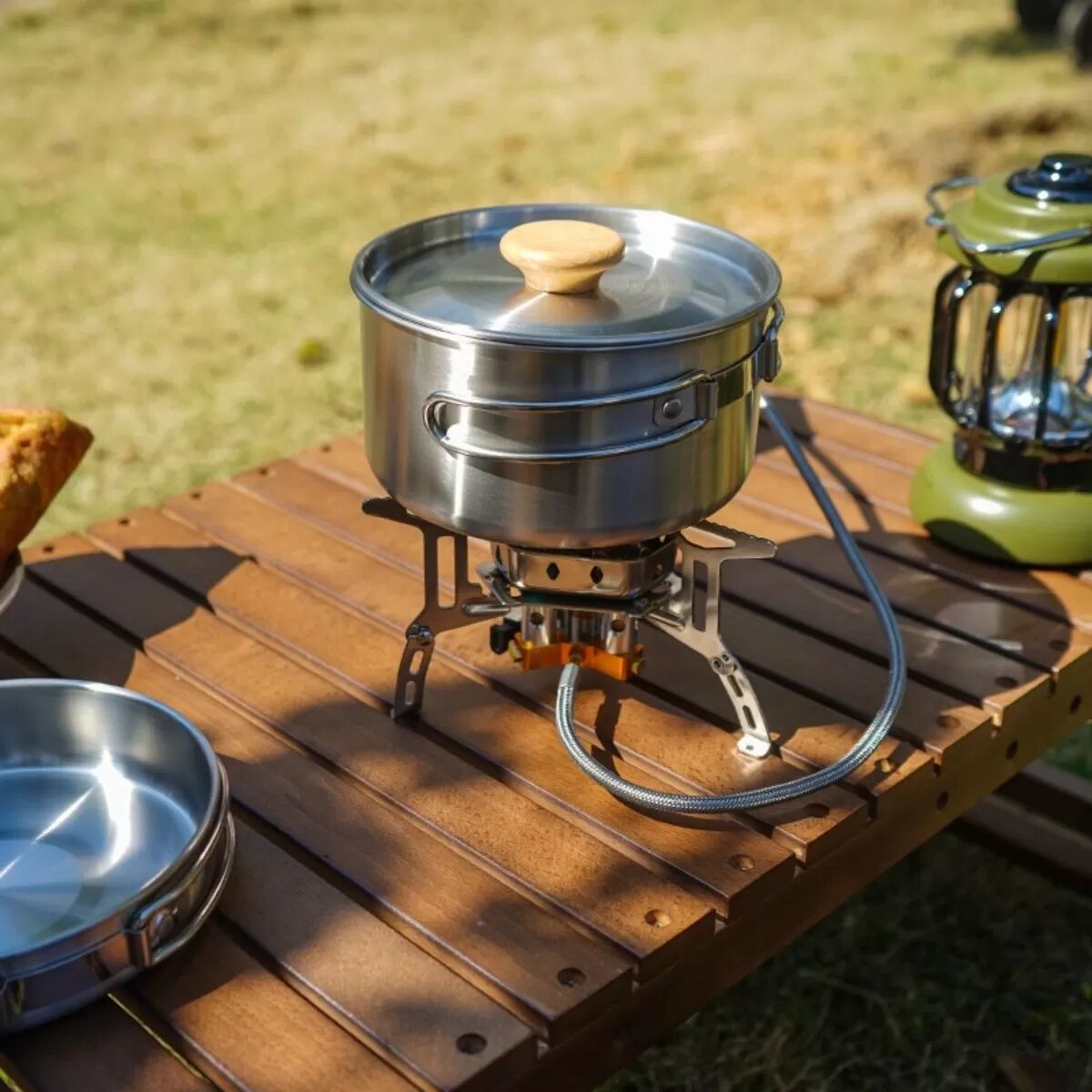 INF 2-teiliges Camping-Kochgeschirr aus 304 Edelstahl - Topf & Pfanne mit klappbaren Griffen, tragbares Picknick-Kochset