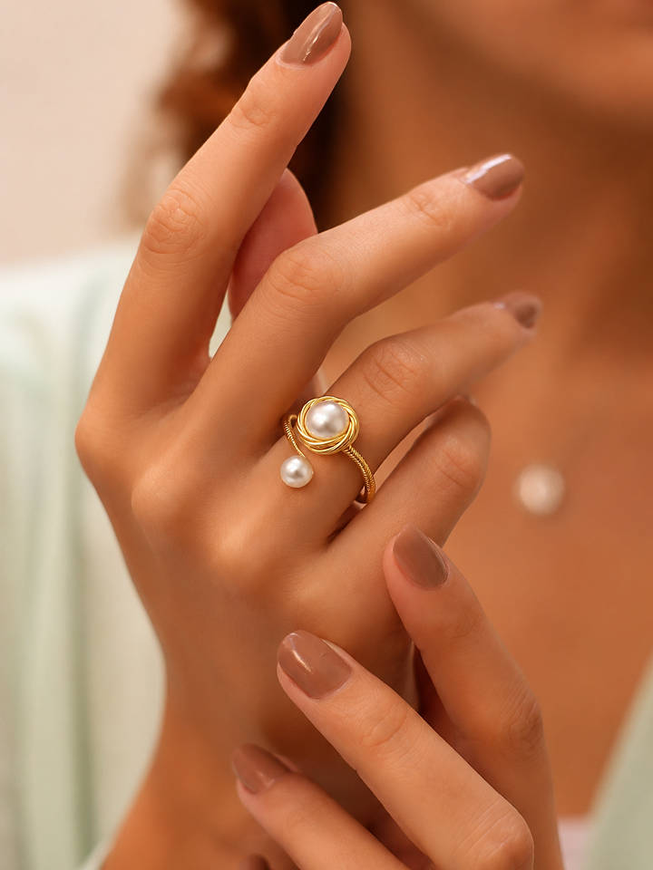 Pierres de Jade Vergold. Ring mit Perlen - onesize