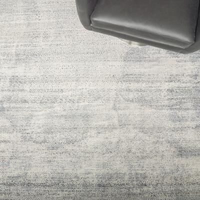 EXQUISITE RUGS Fine Pure Silk Hand-knotted Silk White/Blue Area Rug.