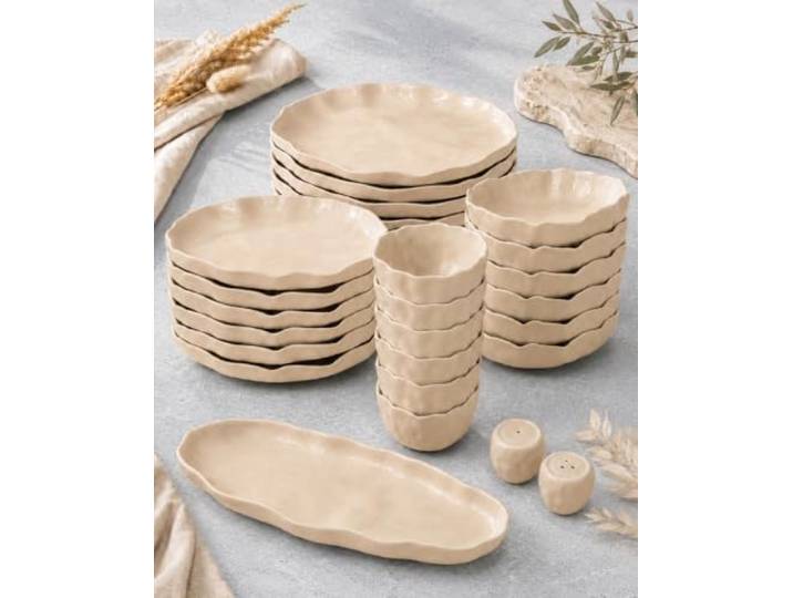 BRICARD Angles Porzellan-Geschirrset 27-teilig für 6 Personen, Taupe Tafelservice: Speise-, Dessert-, Suppenteller, Schalen, Servierplatte, Salz-Pfeffer-Set; spülmaschinen- & mikrowellengeeignet