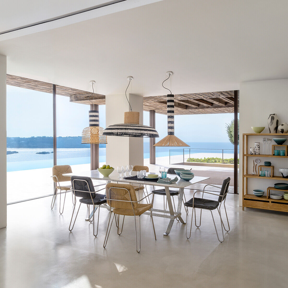 OTTO STUDIO FOR AM.PM Table de repas en marbre et métal fer, Zen